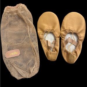 Kids Leather Ballet Slippers - Tan size 11 girls brand new